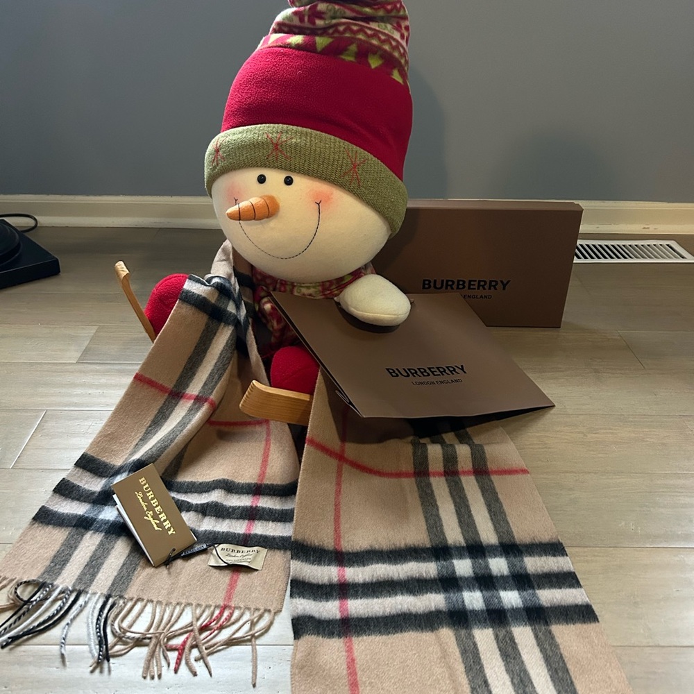 Burberry Brown Check Scarf - Picture 2 of 3